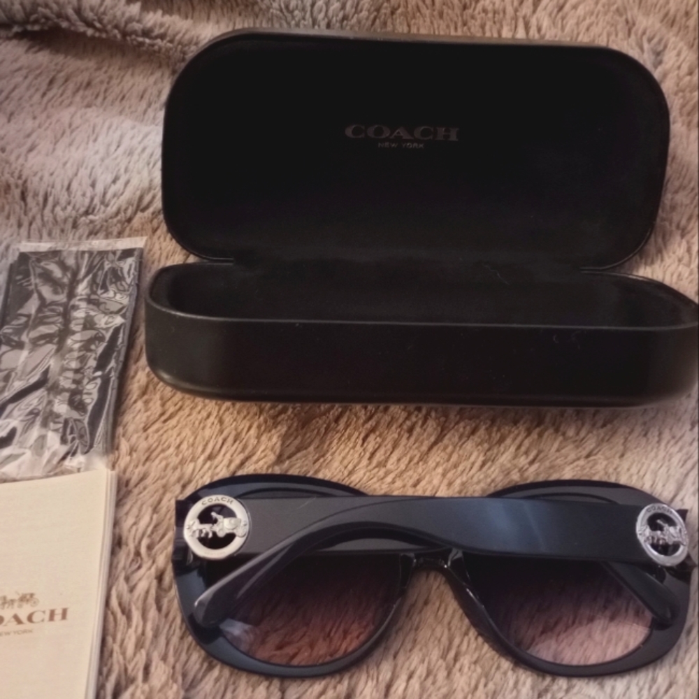 Coach Signature Logo Sunglasses